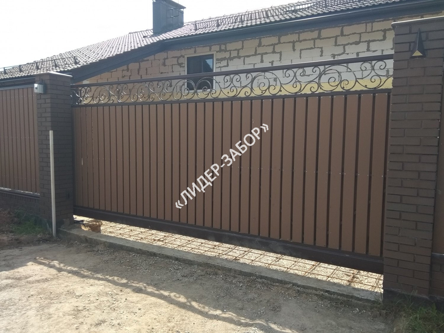 Купить Механические откатные ворота с ковкой